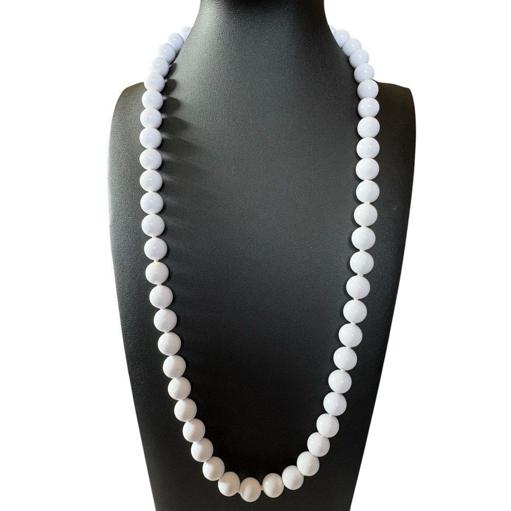 VTG White‎ Beaded Necklace Plastic Individually Knotted 28" Chunky Mid-Century - Picture 14 of 16
